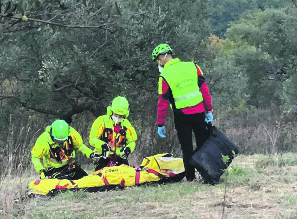 Castellino, cade mentre raccoglie le olive: 68enne messa in salvo con l’ausilio dell’elisoccorso