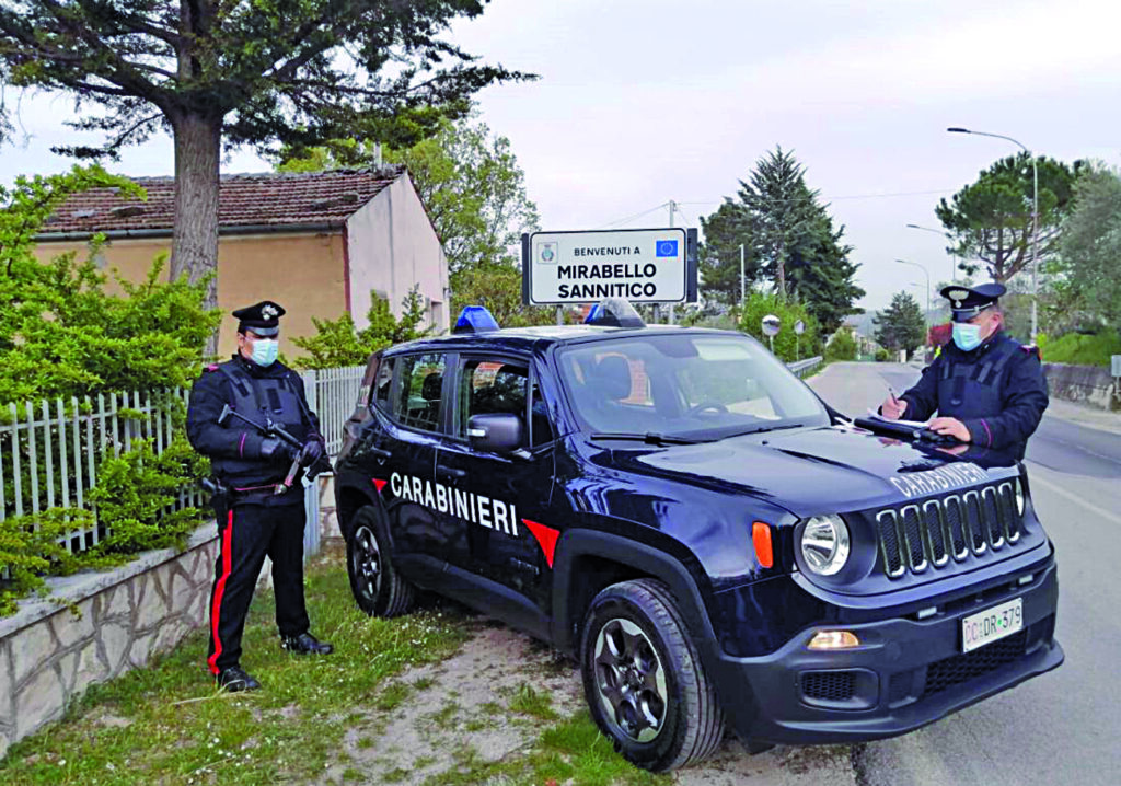 Mirabello, reddito di cittadinanza con la casa al mare: nei guai un’intera famiglia