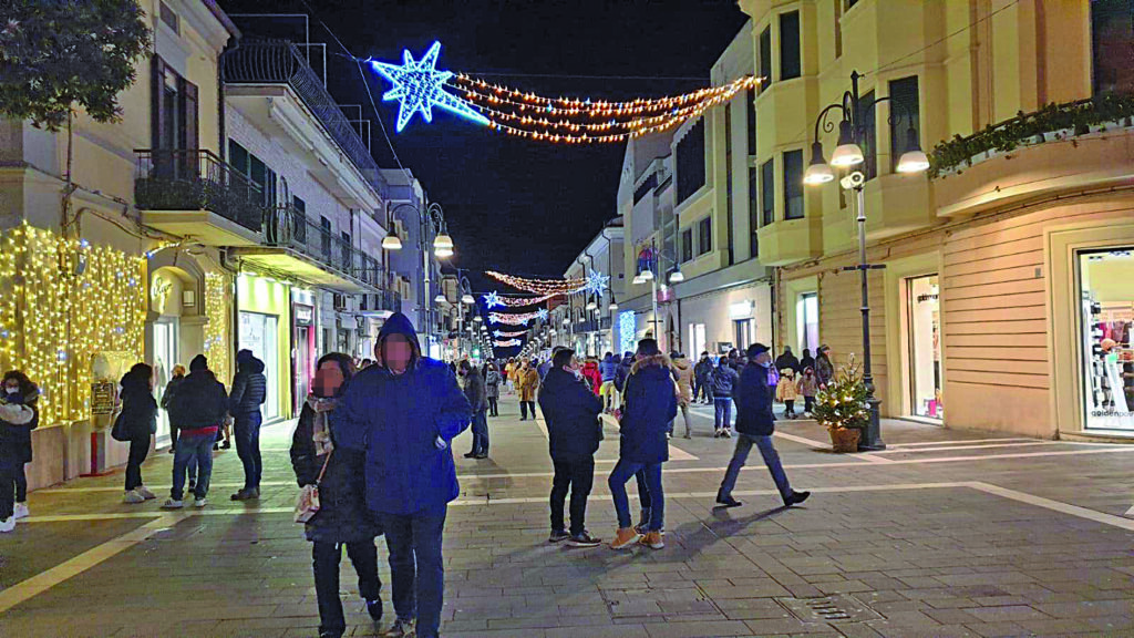 Altri 55 casi a Termoli e Roberti chiude bar e pub alle 20