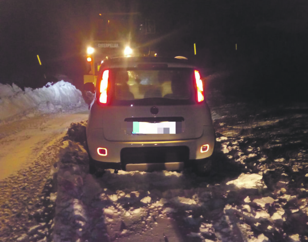 Pendolari bloccati dalla neve sul tratto Capracotta-Guado Liscia