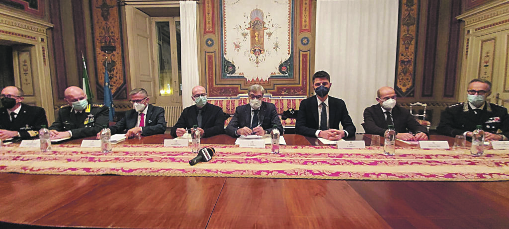 Pattuglie e controlli rafforzati, scatta la stretta per il Natale