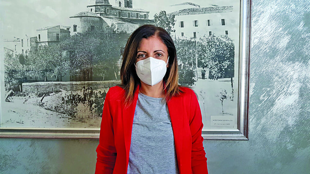 Montenero, Contucci chiude le scuole e “obbliga” alle mascherine