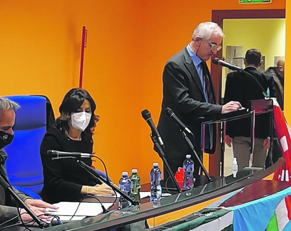 Sindacati uniti contro la manovra: dimentica le fasce più deboli e tutela i redditi medio alti