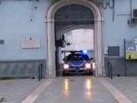 In trasferta per rifornirsi di eroina e cocaina, giovane pusher termolese arrestato dalla Polizia a San Severo