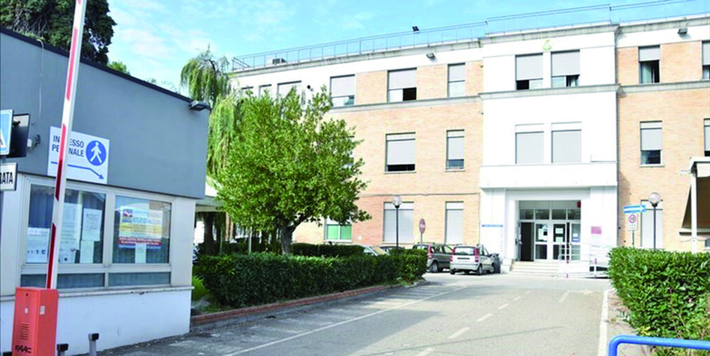 «Situazioni promiscue e assembramenti»