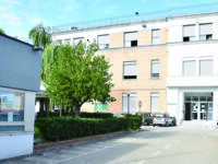 «Situazioni promiscue e assembramenti»