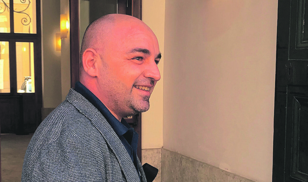 Civitacampomarano. «Utenti a rischio, operatori del 118 in imbarazzo», il sindaco non molla: balzo indietro di vent’anni