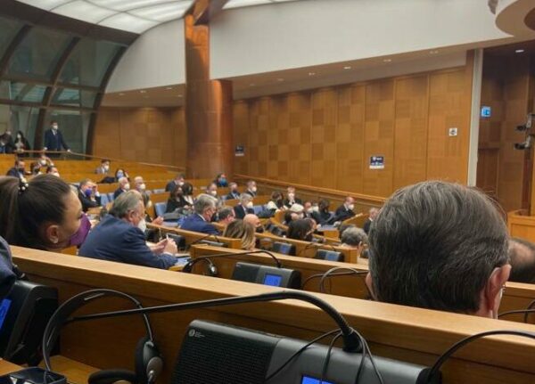 Prima ‘chiama’ come da copione. E decollano le trattative per il Colle