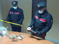 Ururi. Svaligiano una villa, beccati mentre caricano il bottino: coppia in manette
