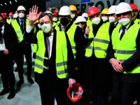 (S-D) IL Presidente del Consiglio Mario Draghi, L'Ad di Ferrovie dello Stato Luigi Ferraris, l'ad di Webuild Pietro Salini, il commissario per il Governodel terzo Valico Calogero Mauceri durante una breve visita al cantiere del terzo valico. Genova, 09 febbraio 2022.
ANSA/LUCA ZENNARO