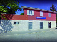 Aiuta un disabile a salire sul bus, insultata e minacciata dall’autista