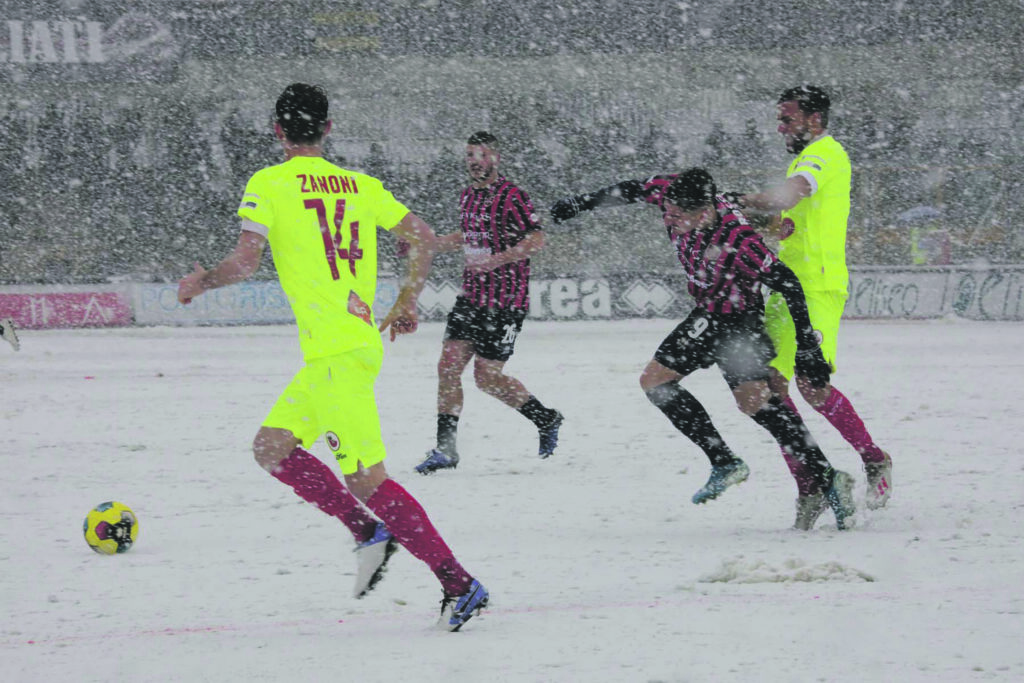 11 positivi: rinviato il recupero con la Turris. Si gioca il 7 aprile