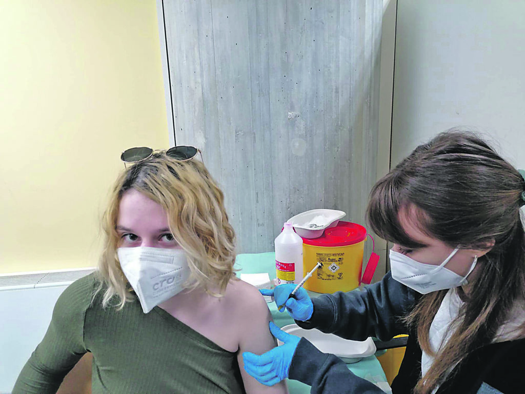 Due decessi e 434 nuovi casi, contagi attivi a quota 6.807