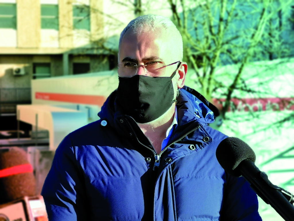 Vaccini solo a Selvapiana, l’hub del Cardarelli riapre fra un mese