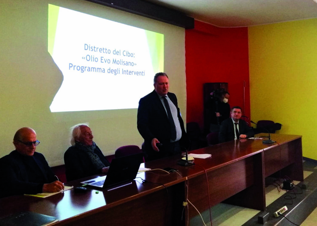 Taglia il traguardo il primo distretto dell’olio, «porterà occupazione e sviluppo in regione»