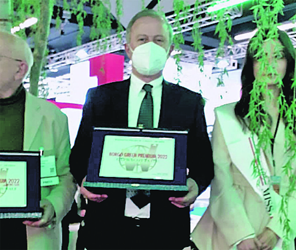Capracotta alla Bit, Paglione ritira il premio “Borgo weekend Award Green”
