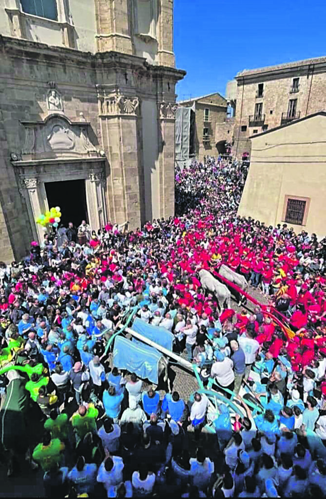 Festa di popolo, i Giovanotti trionfano alla Carrese 2022
