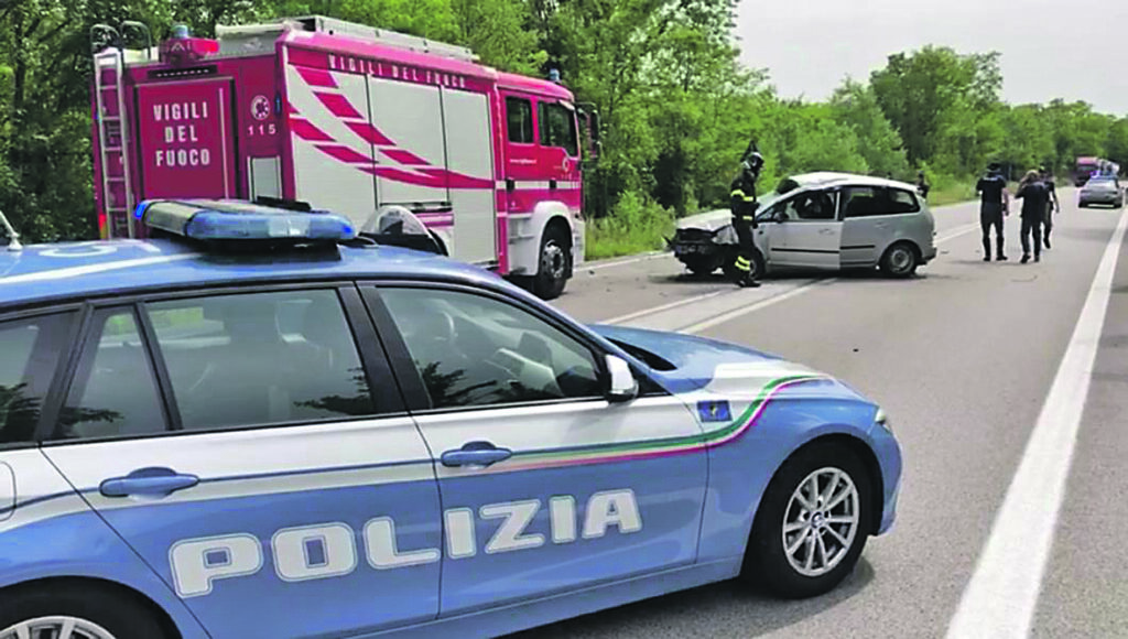 Perde il controllo dell’auto e finisce fuori strada: sangue sulla statale 17