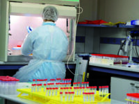 Curva in netto calo, contagi attivi sotto 5mila. Giù pure gli ospedalizzati