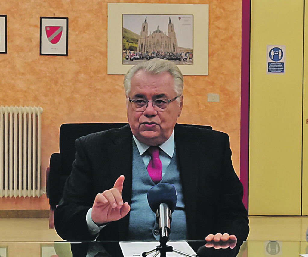 Passa la linea Iorio, stabilizzare i precari. «Atto di civiltà nei confronti dei cittadini»