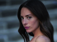 La battaglia contro un osteosarcoma, poi il successo: la storia di Chiara Elcino