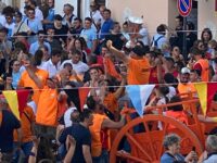 Un tripudio “arancione” in piazza a Portocannone