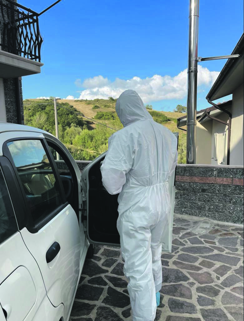 Usca a singhiozzo, i medici: così non può funzionare