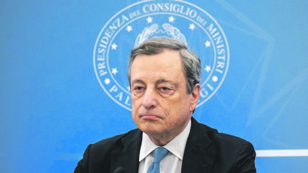 La sanità fa appello a Draghi e ai partiti: «Combattiamo da due anni, vietato fermarsi»