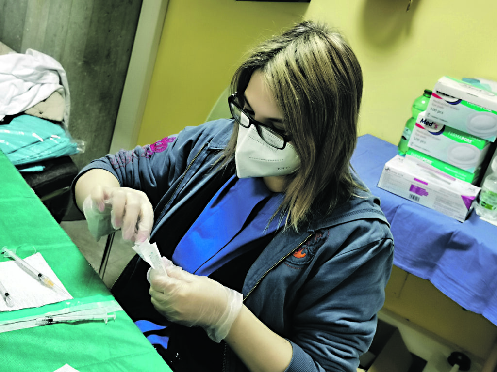 Over 60 e fragili, al via lo sprint per la quarta dose