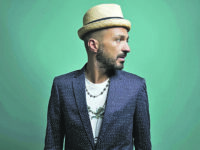 Samuel carica il pubblico di Campobasso, il 23 agosto l’Elettronica tour