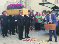 Padre e marito modello, ieri a Ferrazzano l’addio straziante a Marco Di Palma