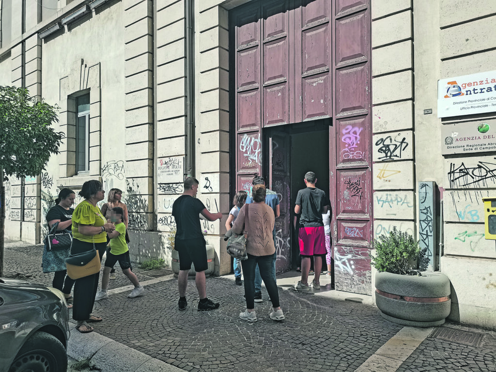 Corsa per Villa Santa Maria soppressa, monta la protesta: «Va ripristinata»