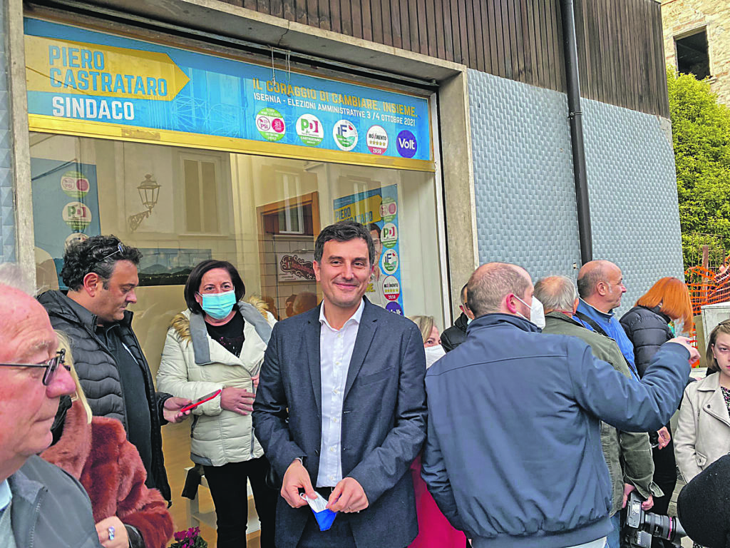 Castrataro rompe il silenzio: destra ammaliatrice, non fidatevi