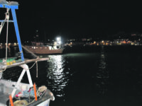 Pescherecci in mare, ma è polemica sul fermo