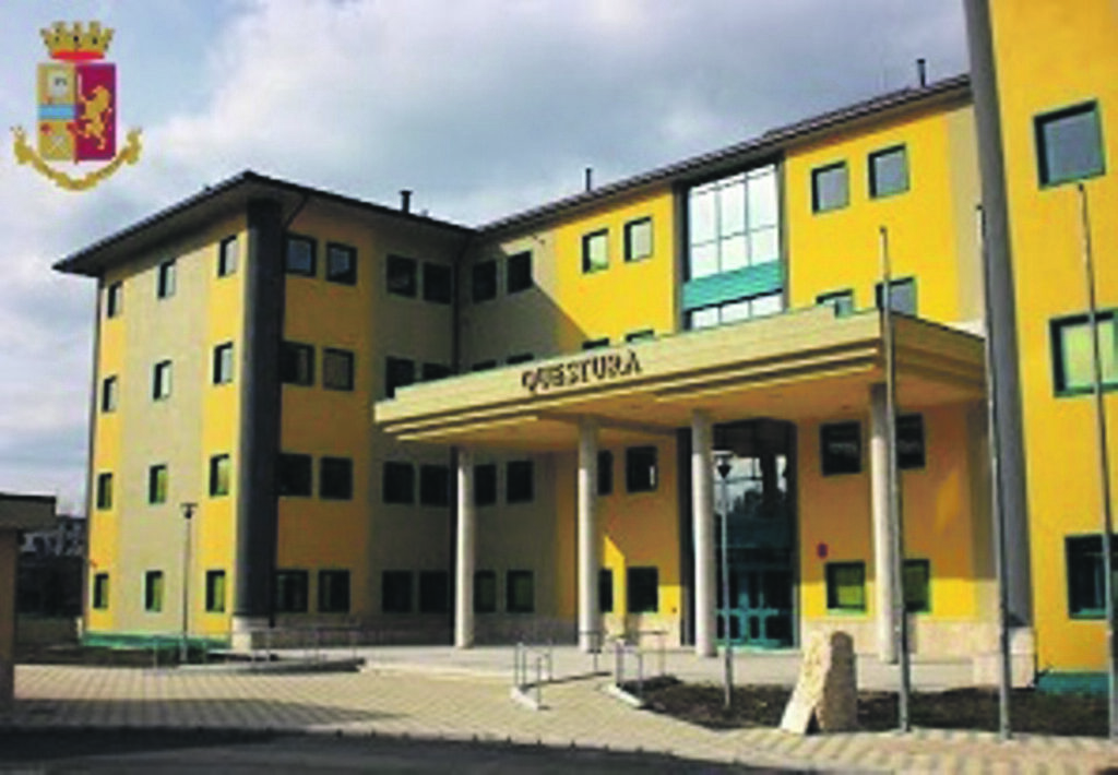 Isernia, le telecamere riprendono l’incidente: identificato l’anziano che ha investito il 50enne e ucciso un cane