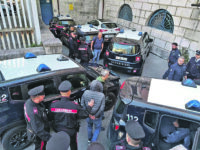 La costa sotto il controllo del clan di San Bernardino, l’Arma arresta 18 persone