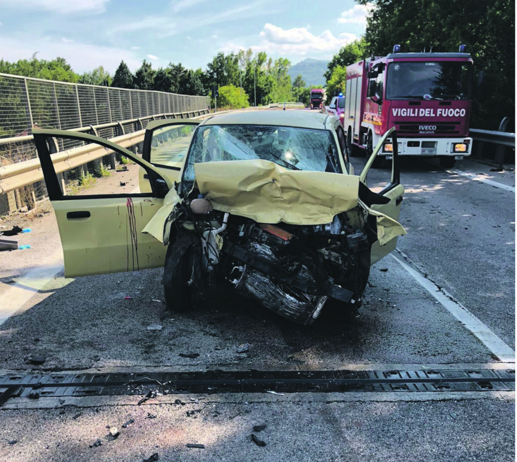 Più incidenti ma meno vittime sulla strada: 15 nel 2021