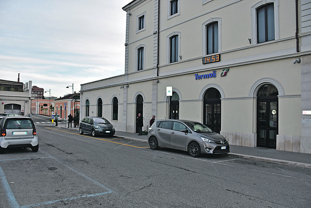 Sciame sismico nell’Adriatico, sospeso il traffico ferroviario