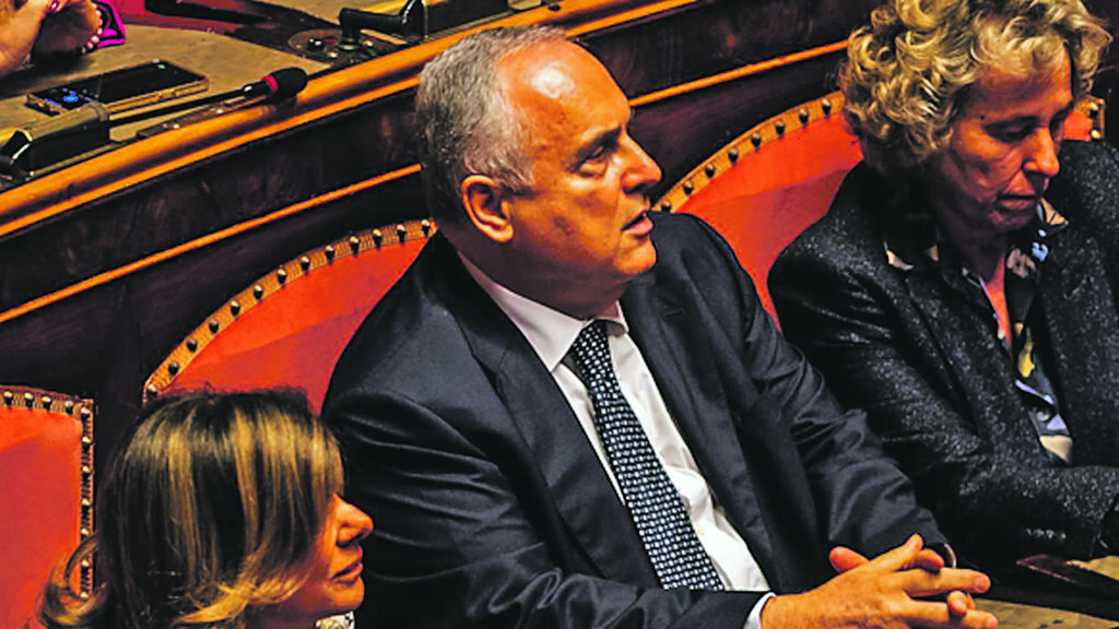 Pd e 5s si astengono sul dl Aiuti ter, Lotito: mettono la testa sotto la sabbia
