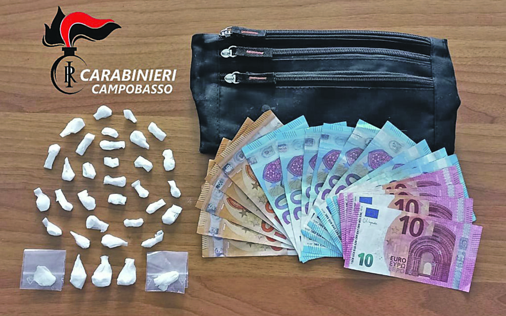 Temoli. Spaccia cocaina in casa, arrestato pusher 26enne