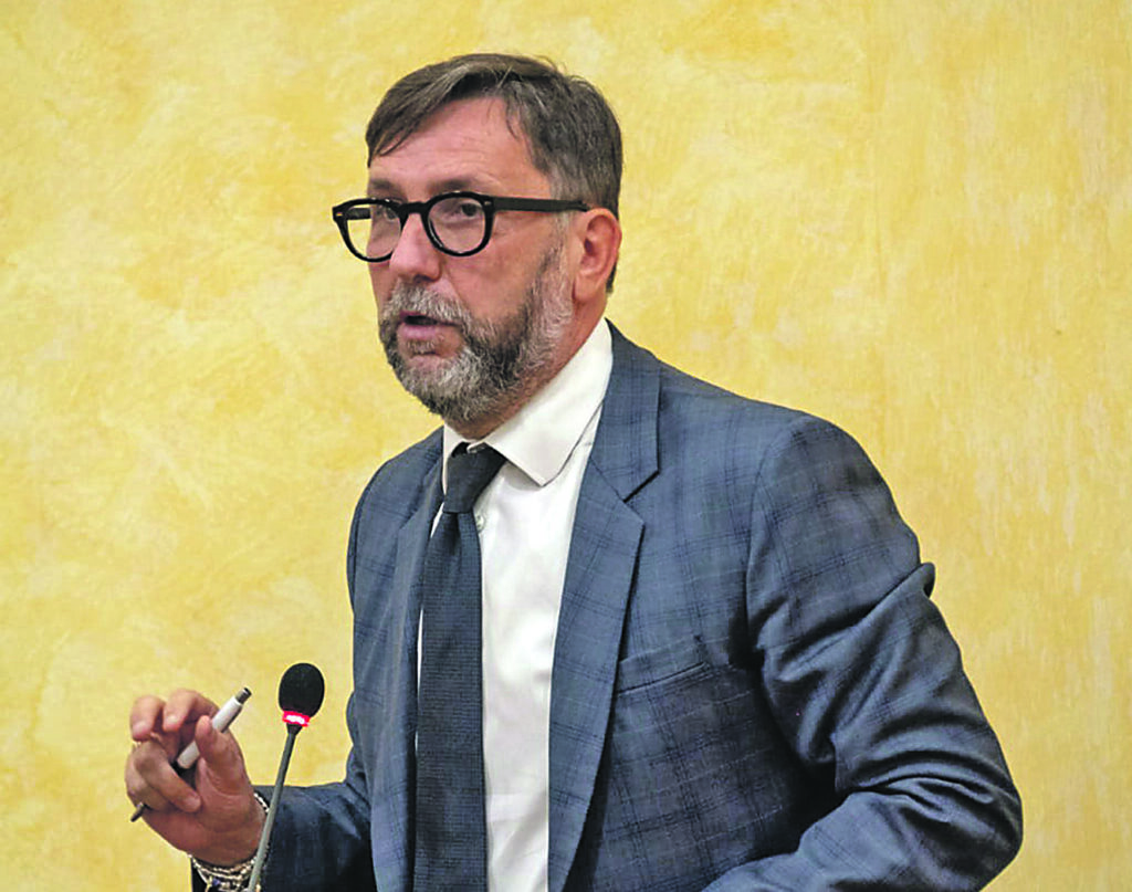 ‘Papa straniero’, dem e pentastellati frenano: «I partiti hanno scontato l’improvvisazione»