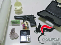 Cercemaggiore. Nascondeva pistola a salve e cocaina, giovane denunciato