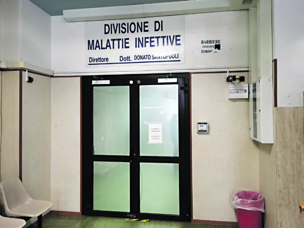 Riattivato il quinto piano Covid, aumenta l’affanno per gli operatori