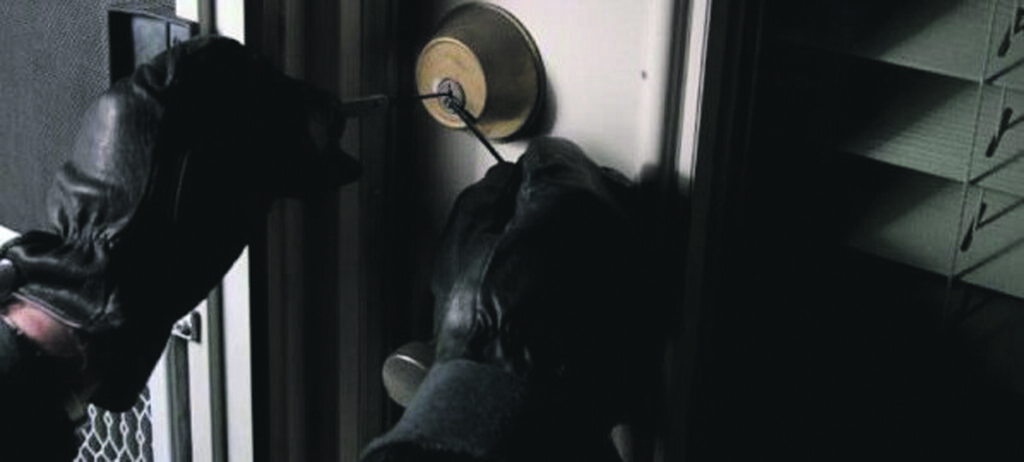 Escalation di furti a Sessano, svaligiate due case in centro