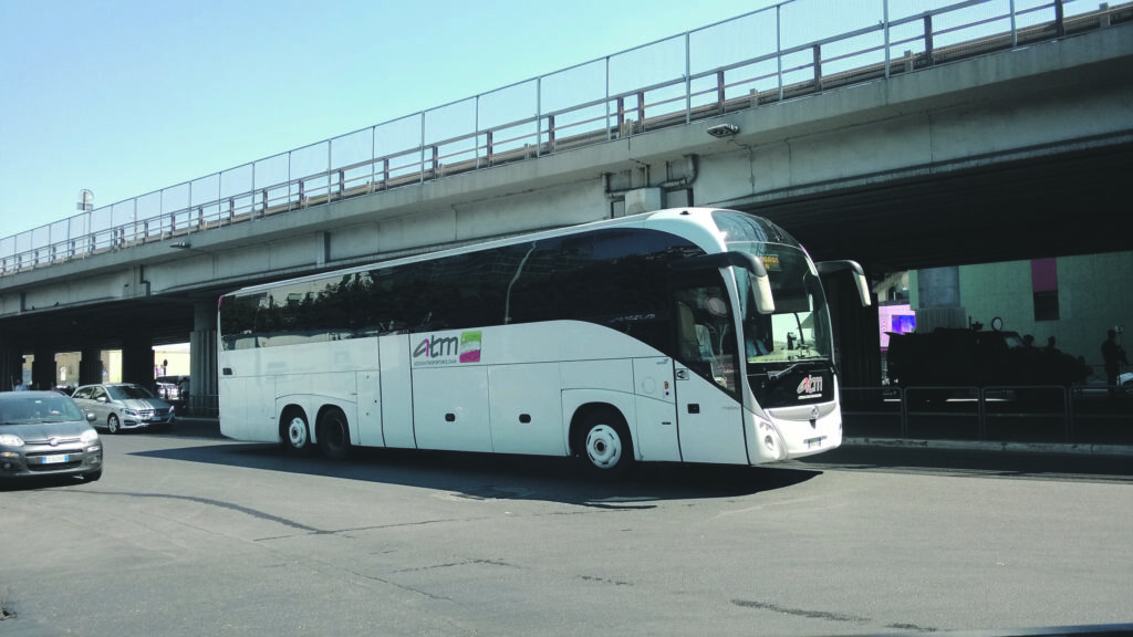 Pendolari Atm e disagi, soppressa una fermata