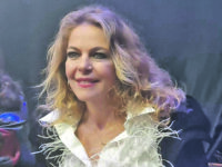 Larino, il messaggio di Claudia Gerini: pace e non guerra