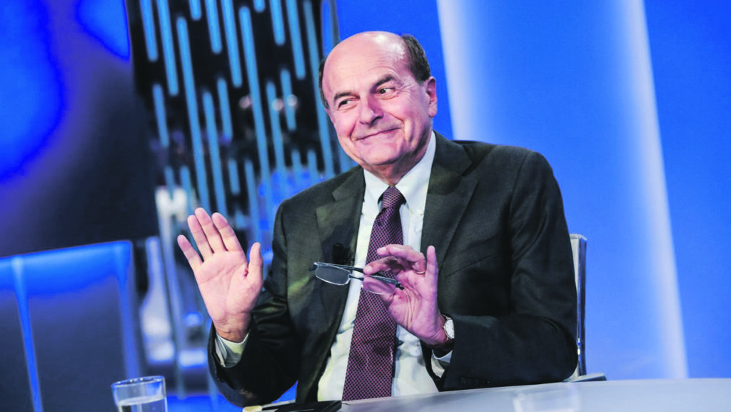 Liti giudiziarie a sinistra, Bersani vince contro Rondolino: nei tweet del 2016 fu diffamato