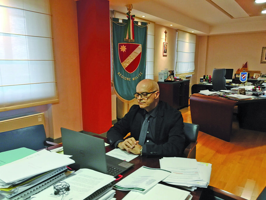 Deficit, Toma pressa il governo: intervento straordinario e urgente