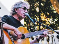 I briganti tra storia, mito e leggende. A Macchiagodena Eugenio Bennato