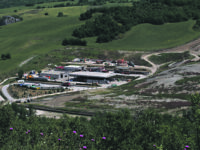 Montagano. Travolto da una pala meccanica mentre scarica rifiuti, 51enne perde la vita